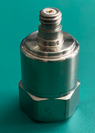 電荷傳感器